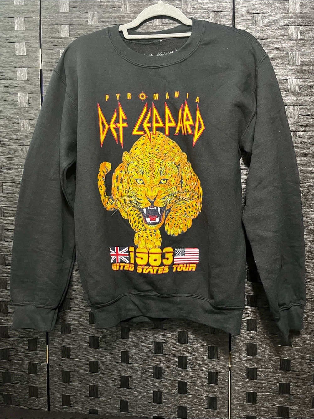 Def Leppard Pyromania United States Tour 1983 Sweatshirt Men’s Size Small